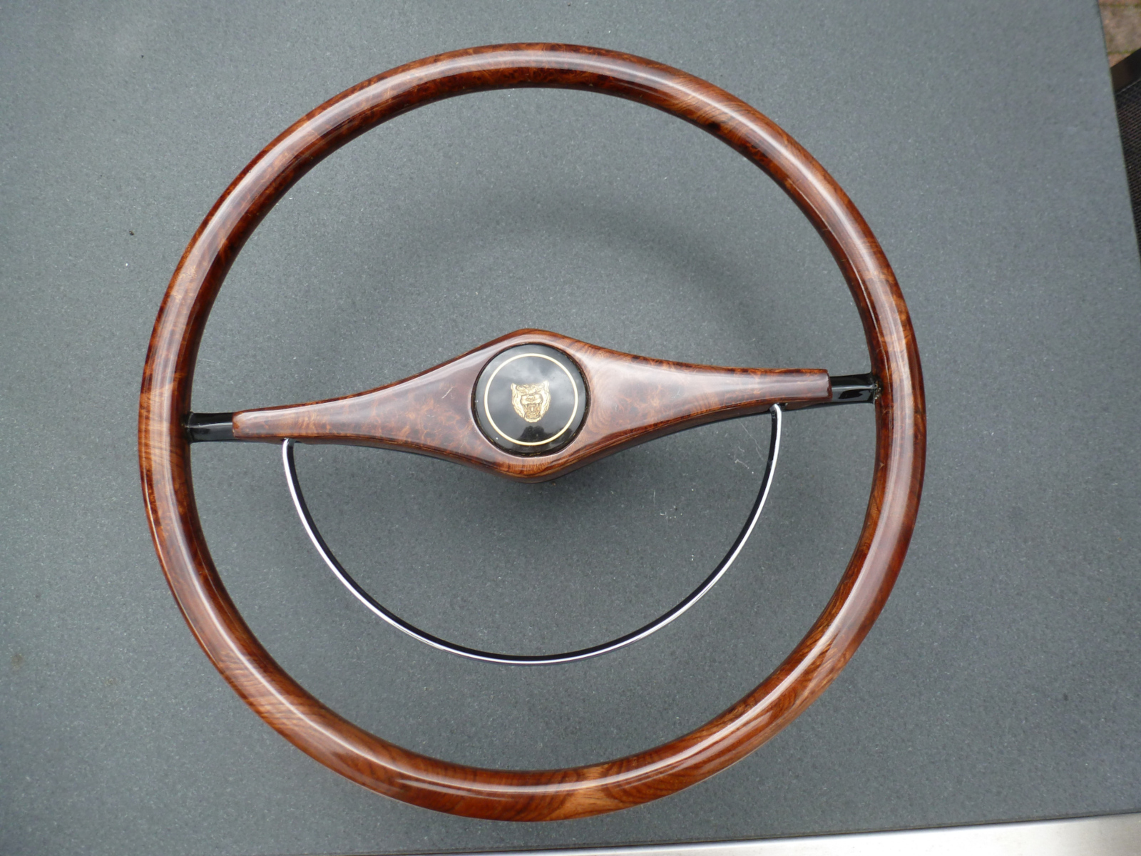 Jaguar MK2 steering wheel