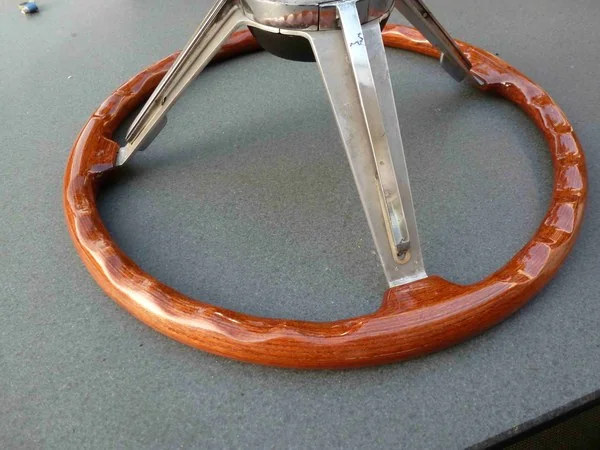 Alfa Romeo 1750 GTV Hellebore steering wheel rear finger grooves identical to original