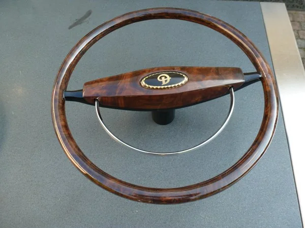 Jaguar XJ6 restored steering wheel finished in dark burl walnut veneer